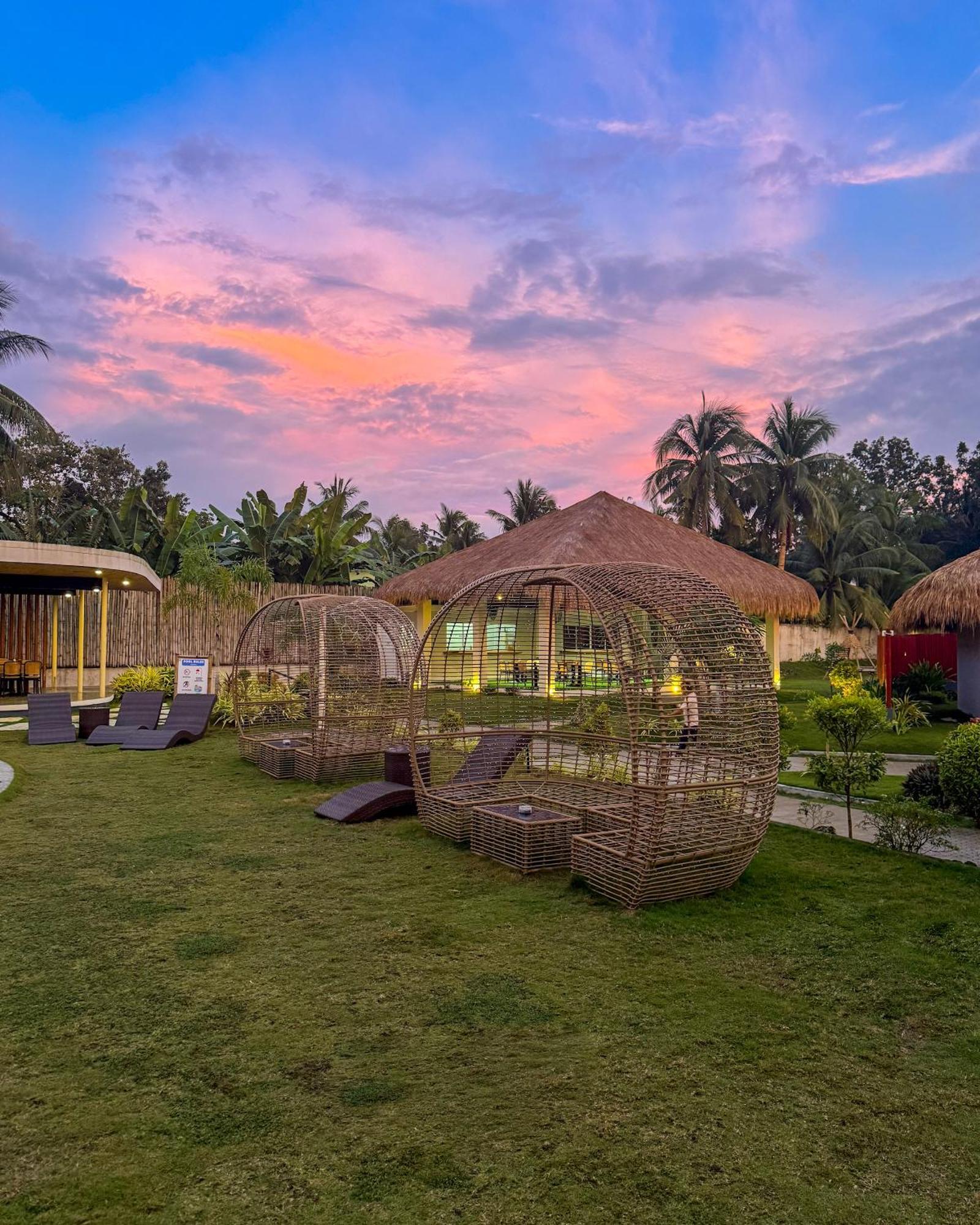 Secret Garden Resort & Villas Panglao Island Biking 外观 照片